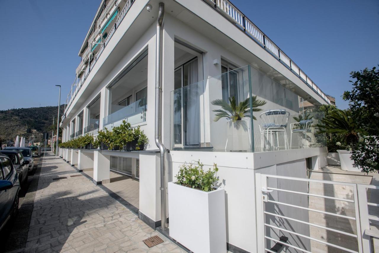 Vistamare Luxury Retreat Διαμέρισμα Σέστρι Λεβάντε Εξωτερικό φωτογραφία